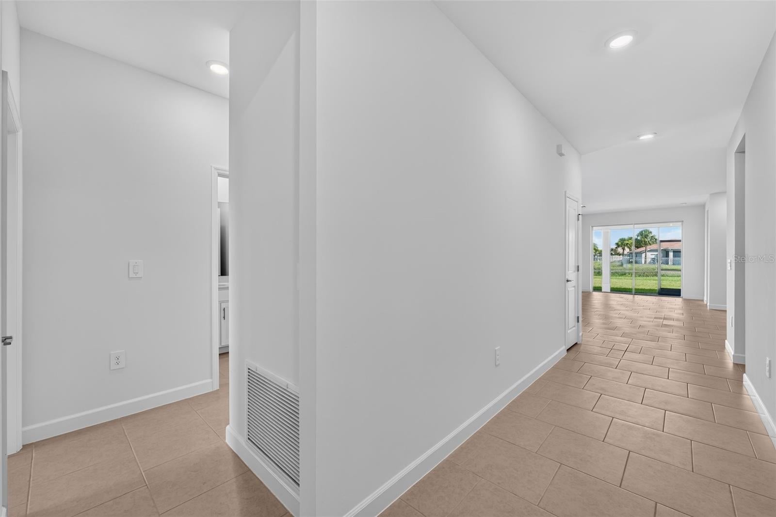 TUCKERS POINTE PHASE 1 - Residential