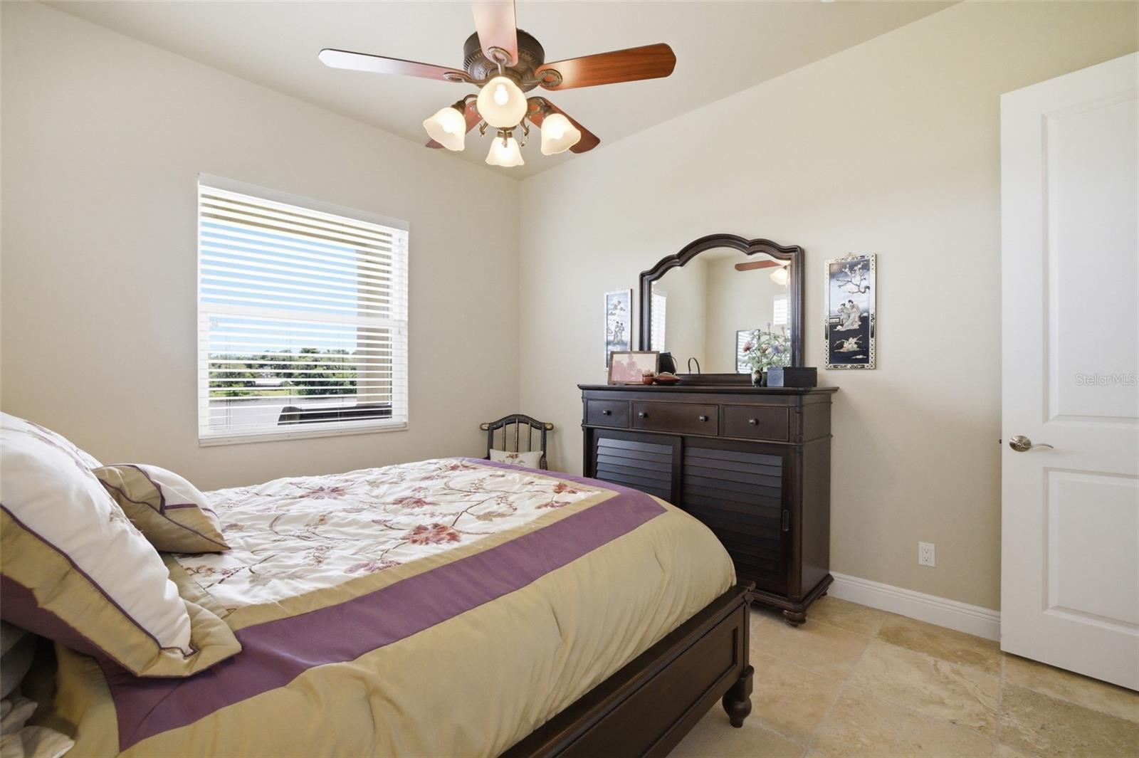 CALOOSA SHORES SUB - Residential
