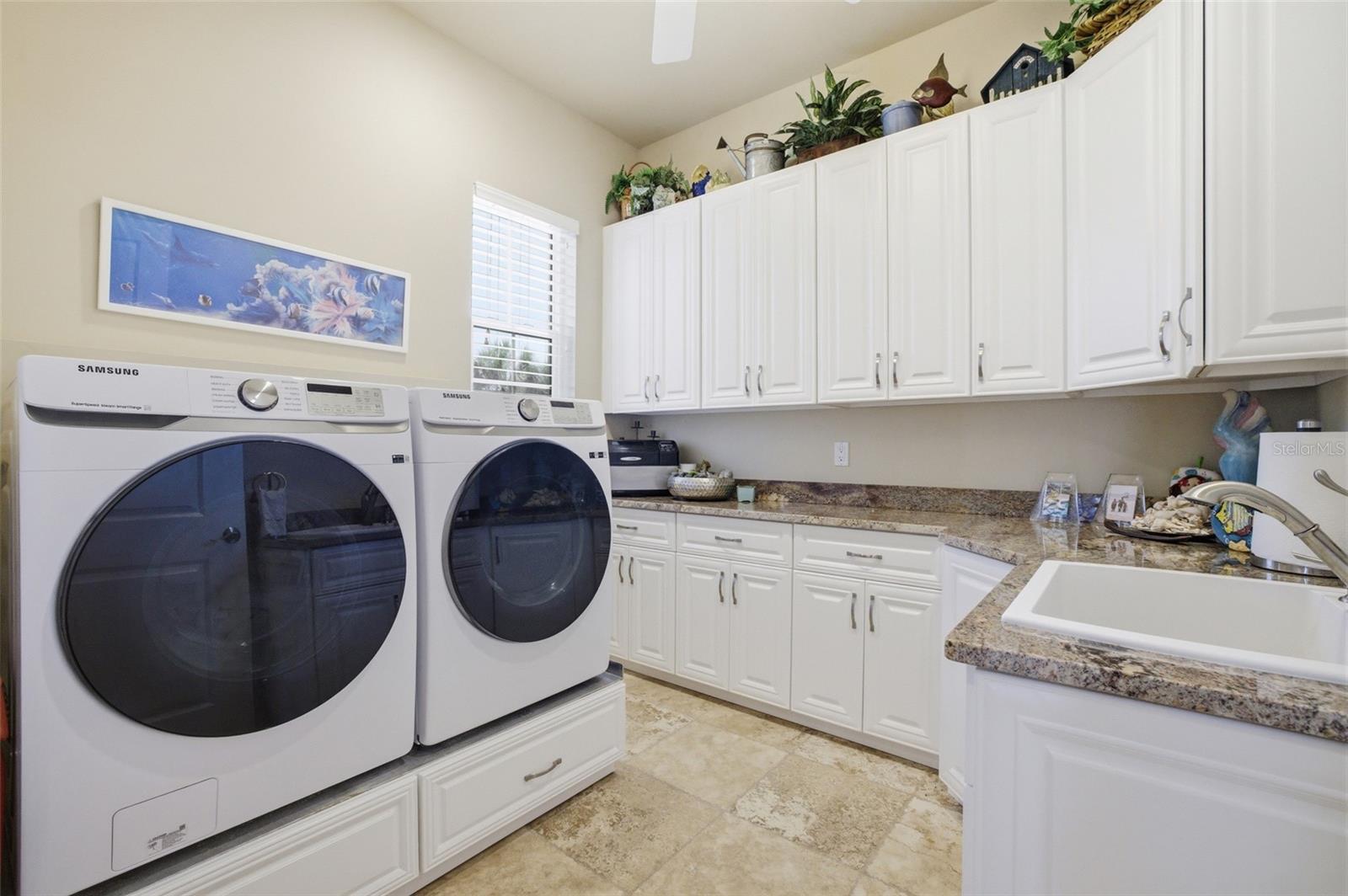 CALOOSA SHORES SUB - Residential