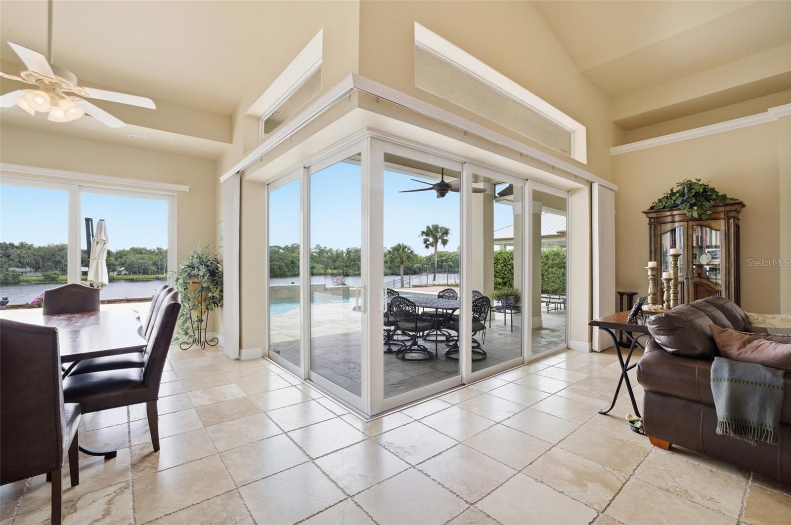 CALOOSA SHORES SUB - Residential