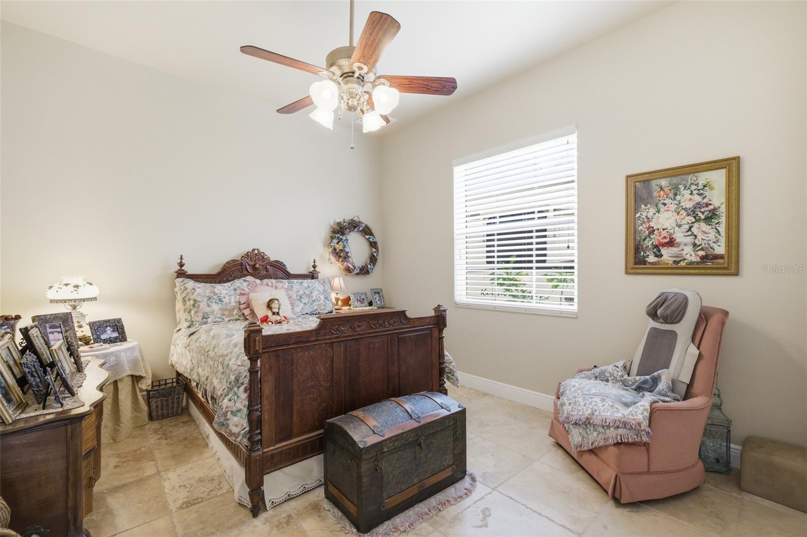 CALOOSA SHORES SUB - Residential