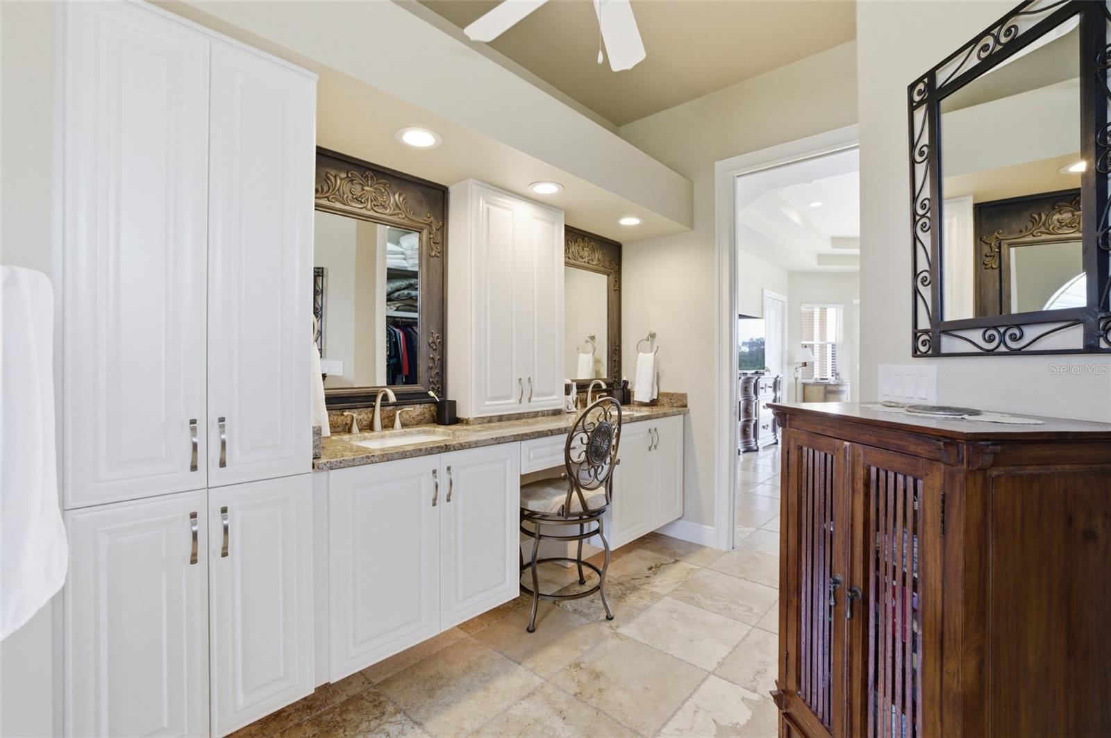 CALOOSA SHORES SUB - Residential
