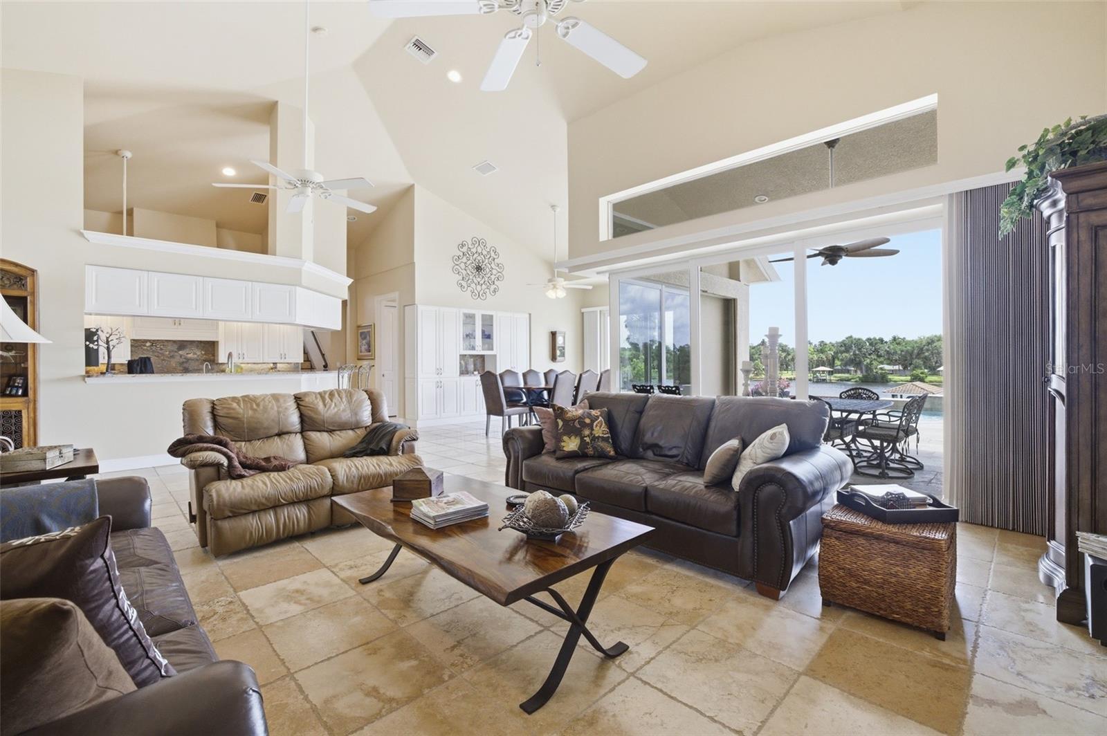 CALOOSA SHORES SUB - Residential