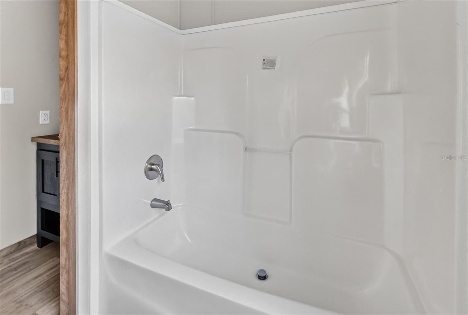 WILLISTON HIGHLANDS - Residential