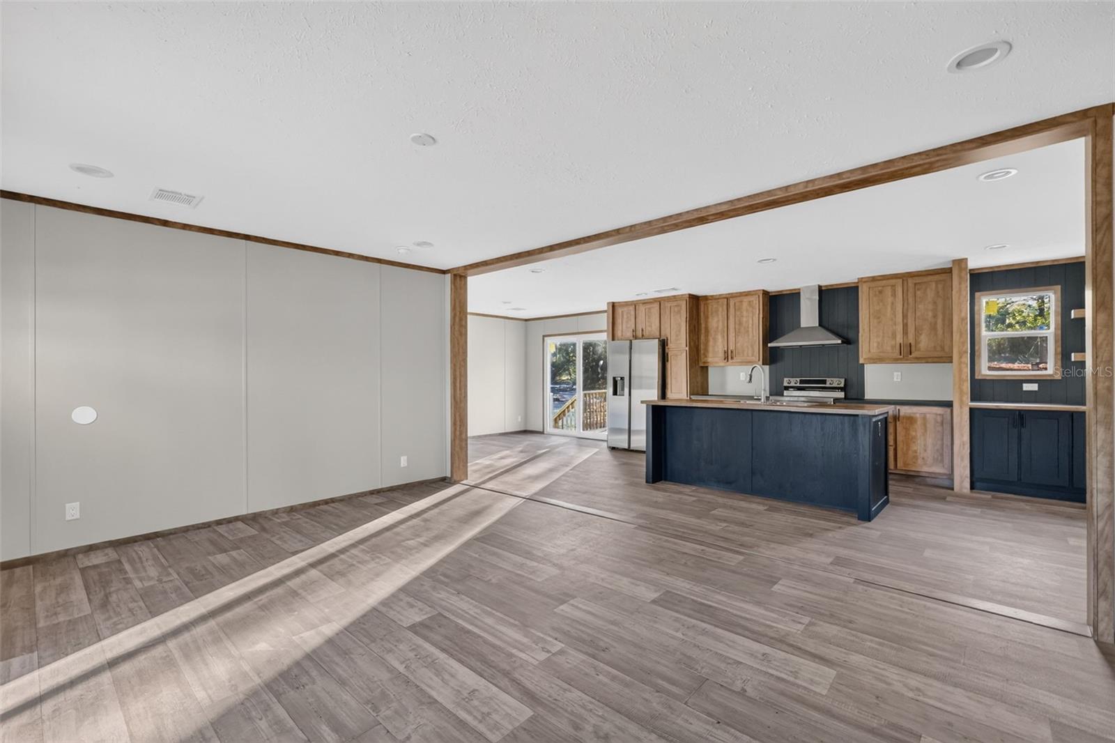 WILLISTON HIGHLANDS - Residential
