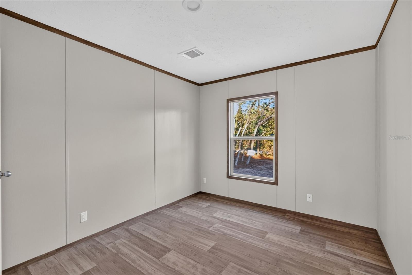 WILLISTON HIGHLANDS - Residential