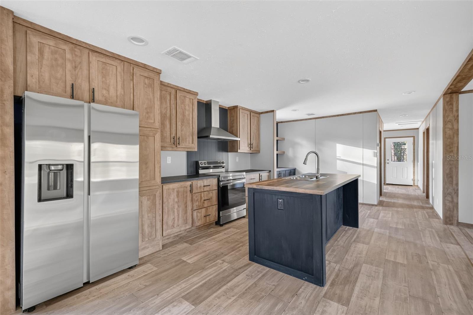 WILLISTON HIGHLANDS - Residential