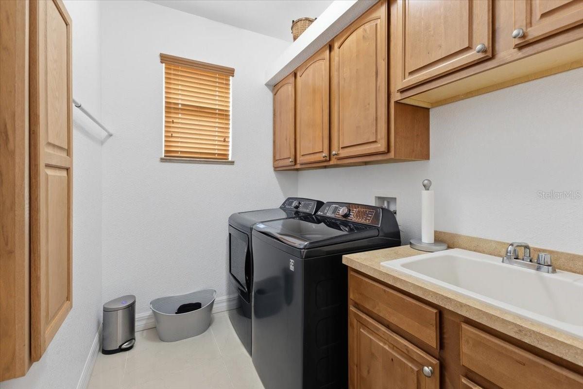 ROTONDA WEST LONG MEADOW - Residential