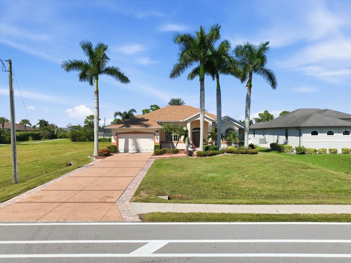 ROTONDA WEST LONG MEADOW - Residential