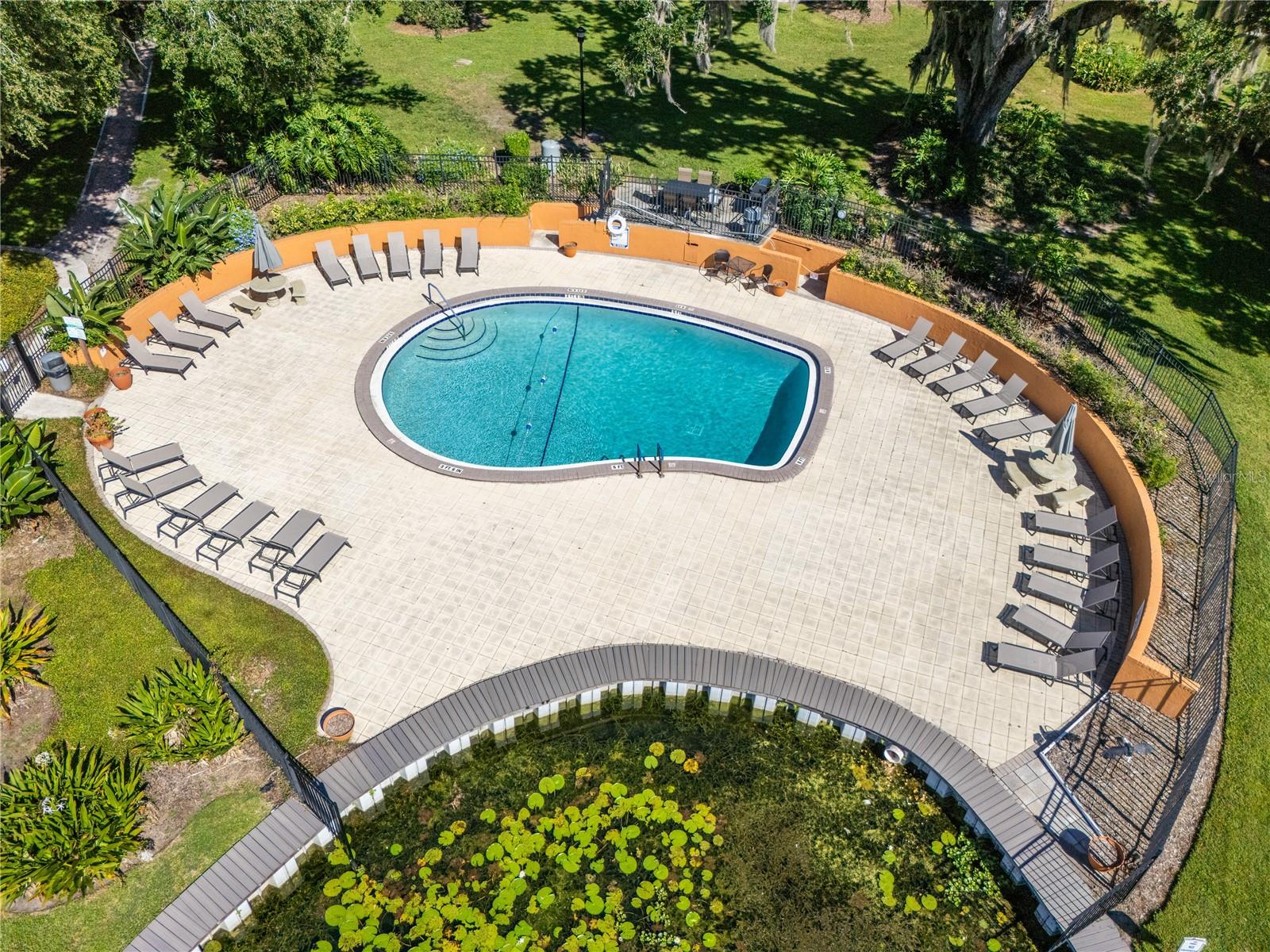 LA COSTA BRAVA LAKESIDE - Residential