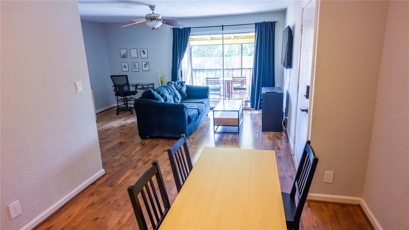 LA COSTA BRAVA LAKESIDE - Residential