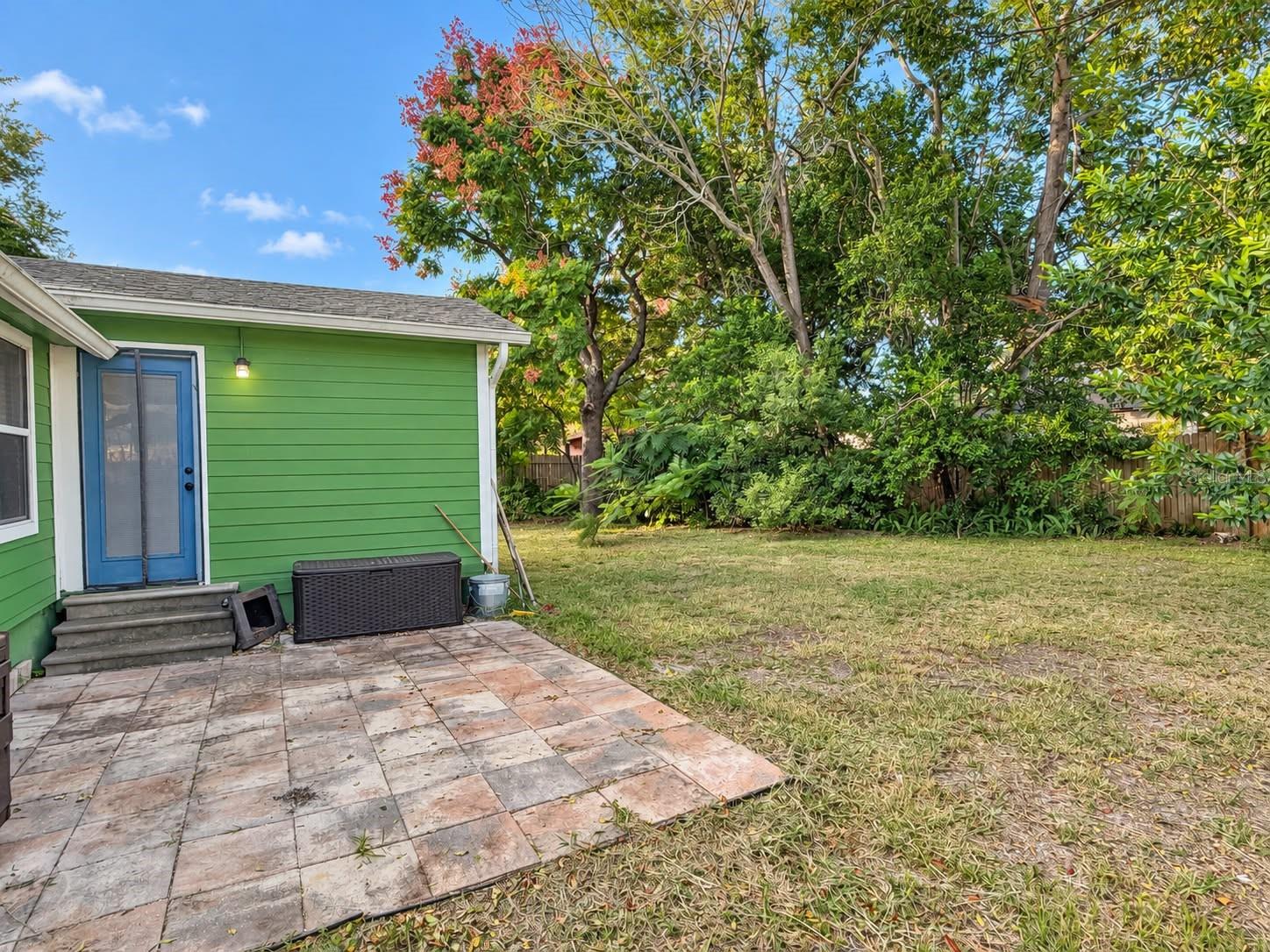 CRESTWOOD ESTATES - Residential