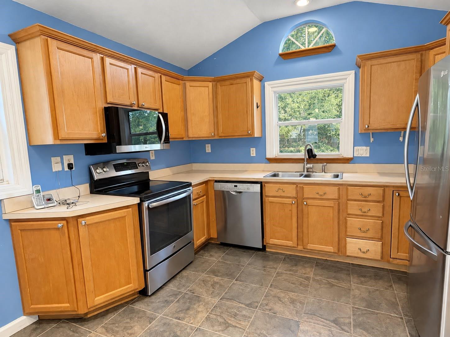 CRESTWOOD ESTATES - Residential