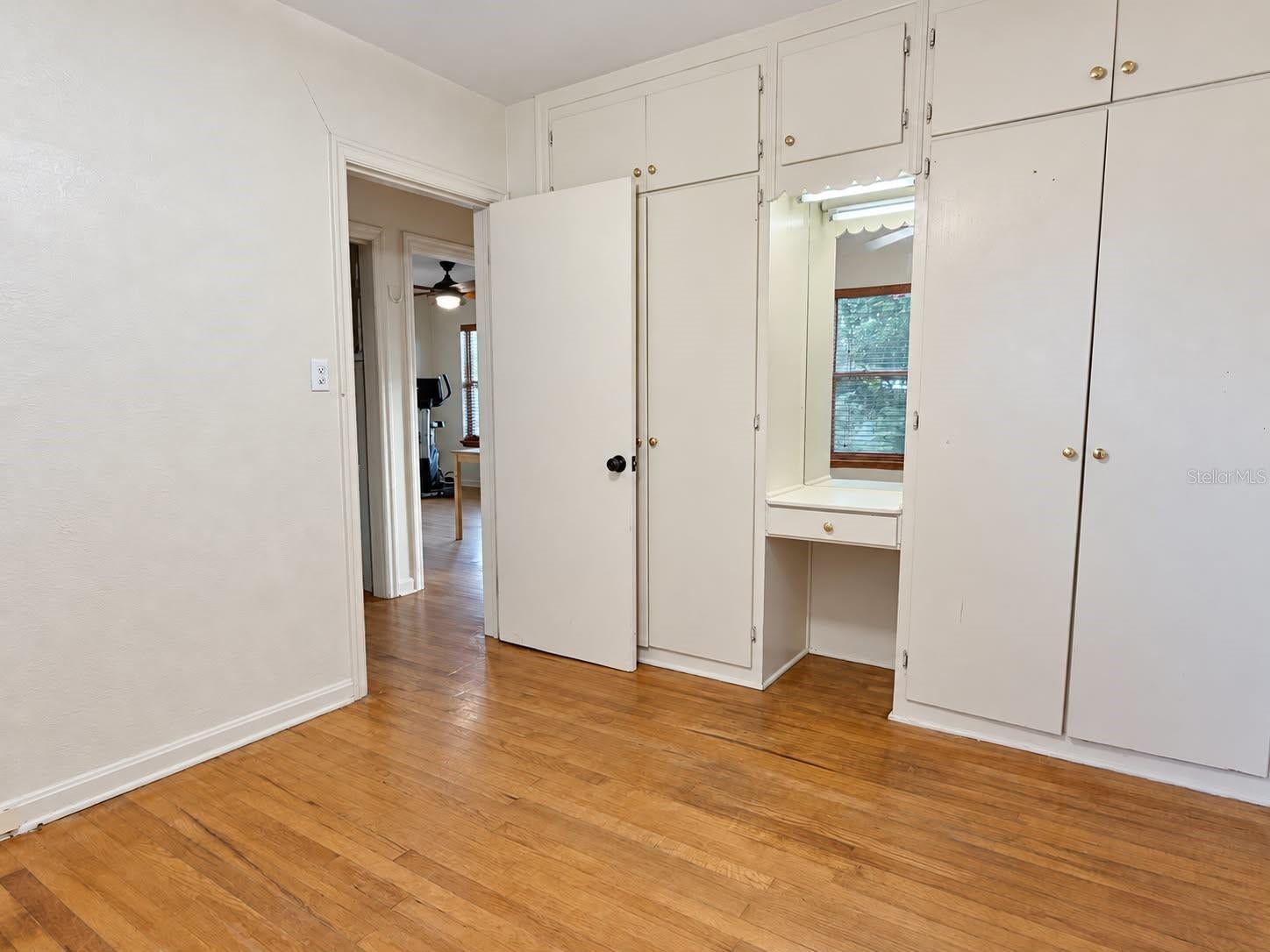 CRESTWOOD ESTATES - Residential
