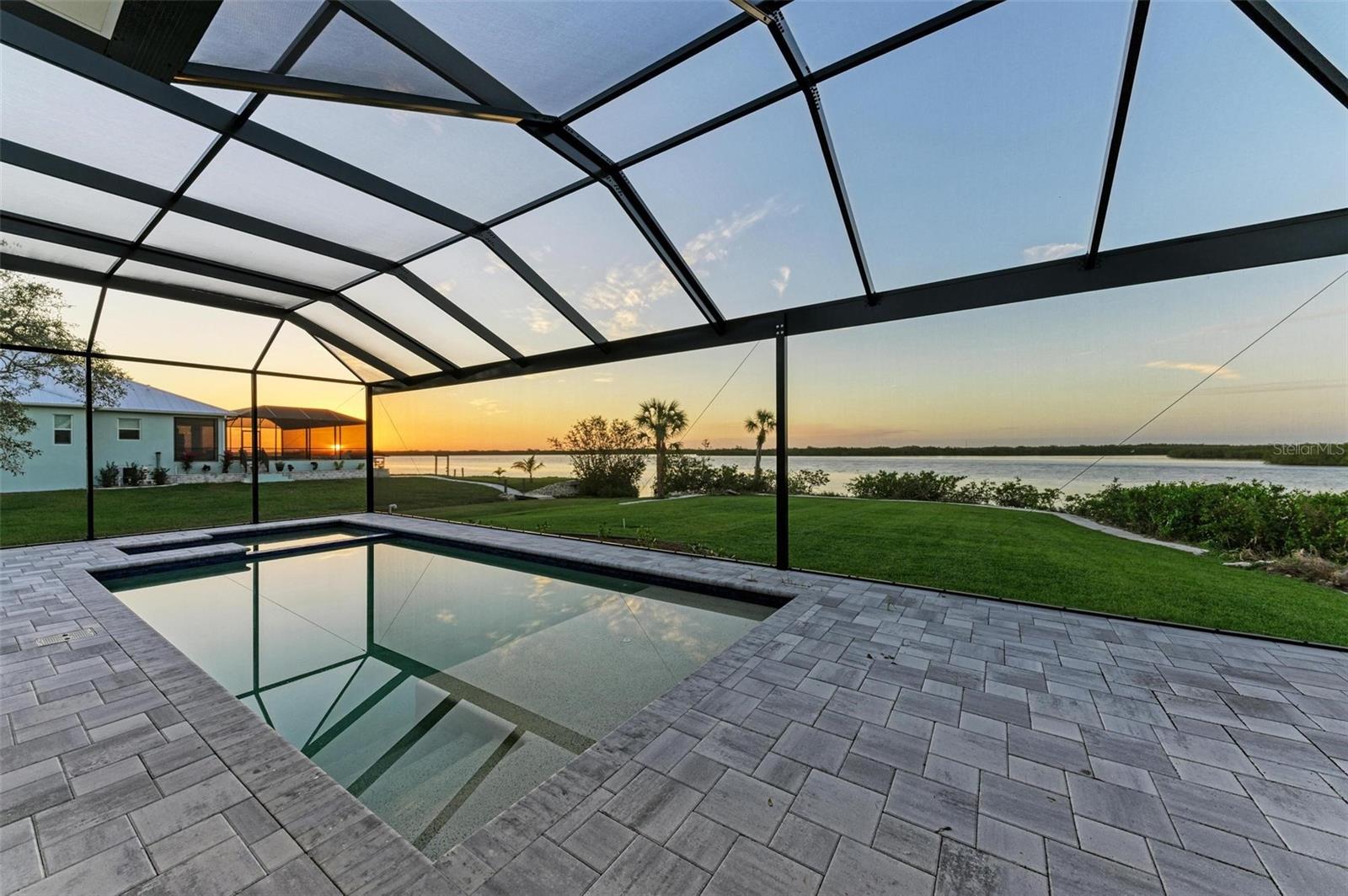 CLEVELAND NORTH - Residential