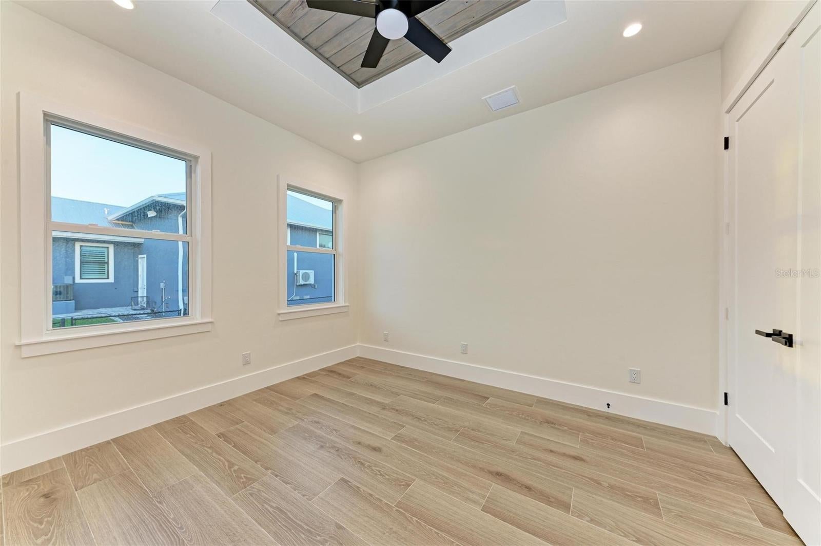 CLEVELAND NORTH - Residential