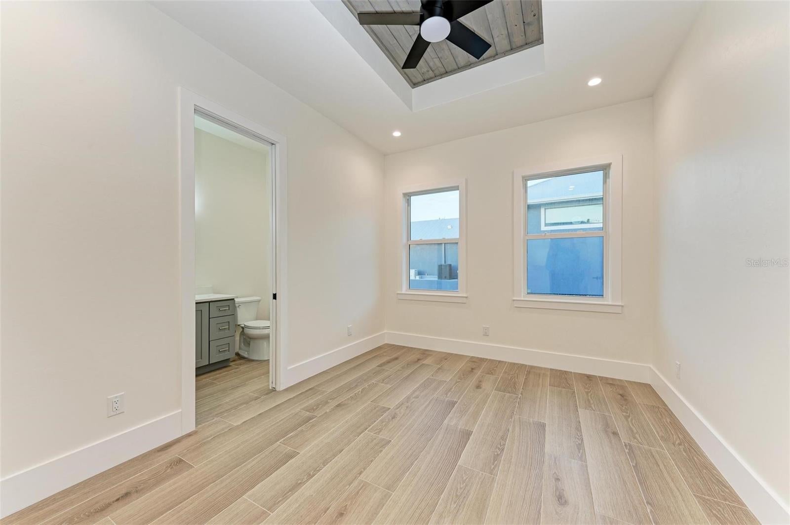 CLEVELAND NORTH - Residential