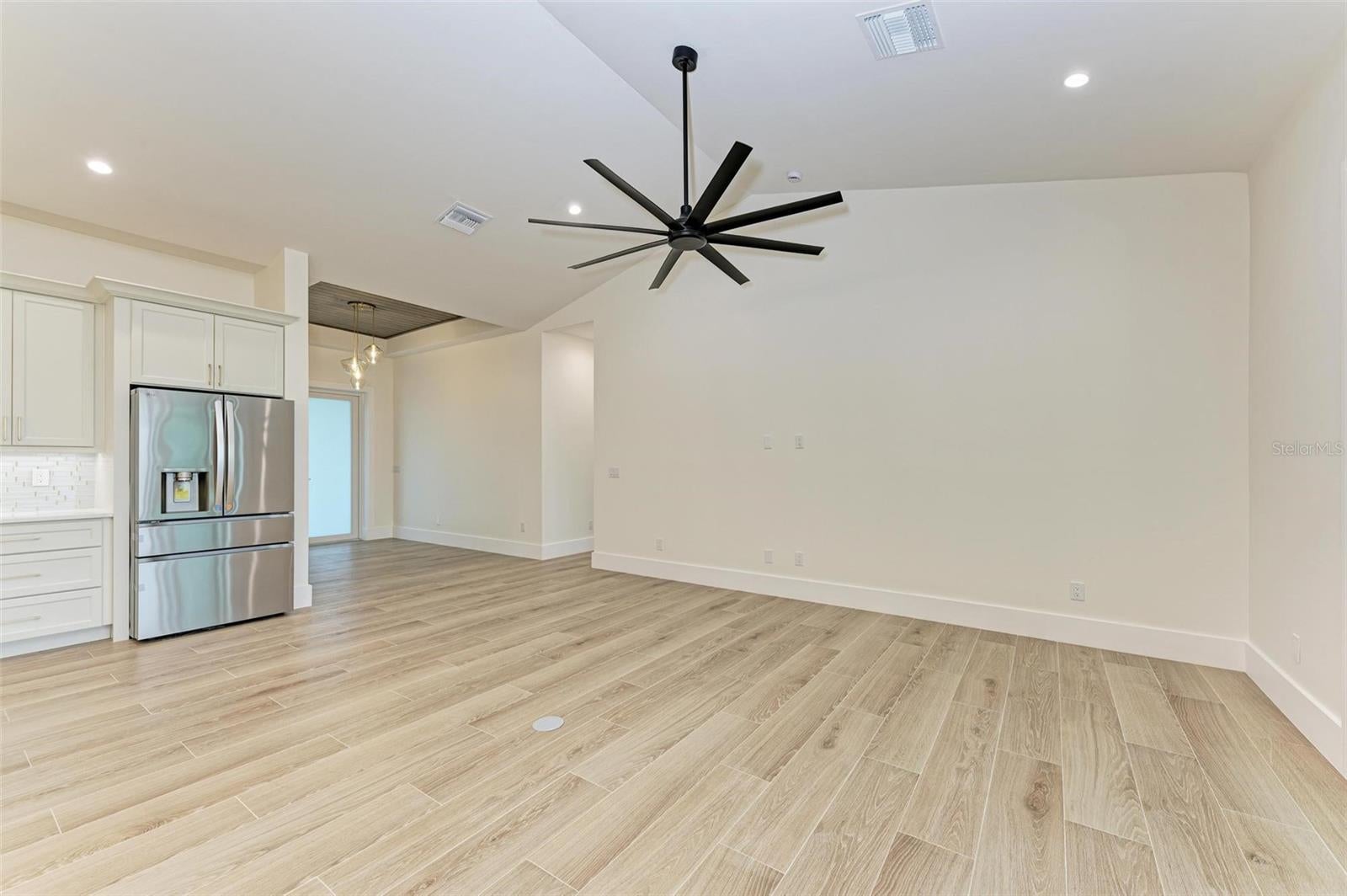 CLEVELAND NORTH - Residential