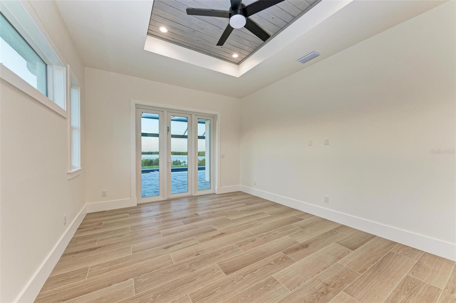CLEVELAND NORTH - Residential