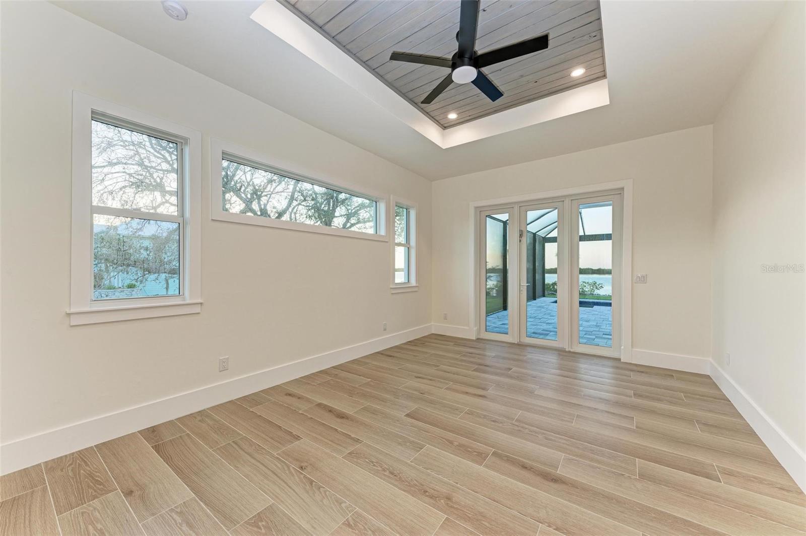 CLEVELAND NORTH - Residential