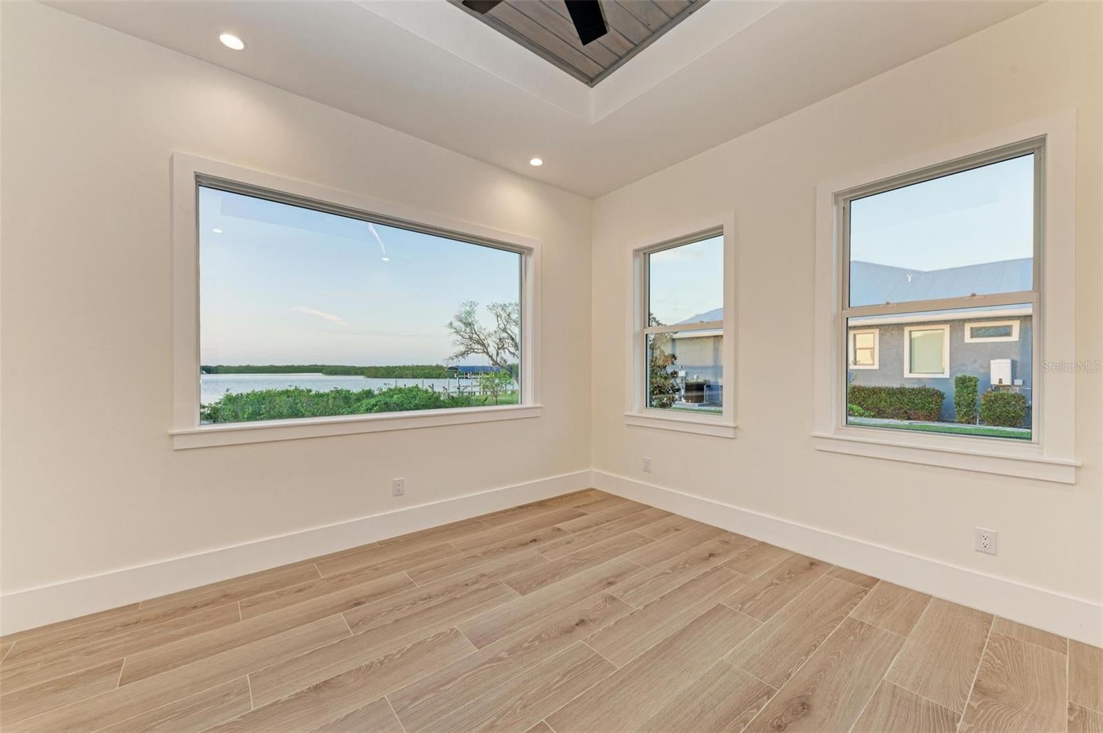 CLEVELAND NORTH - Residential