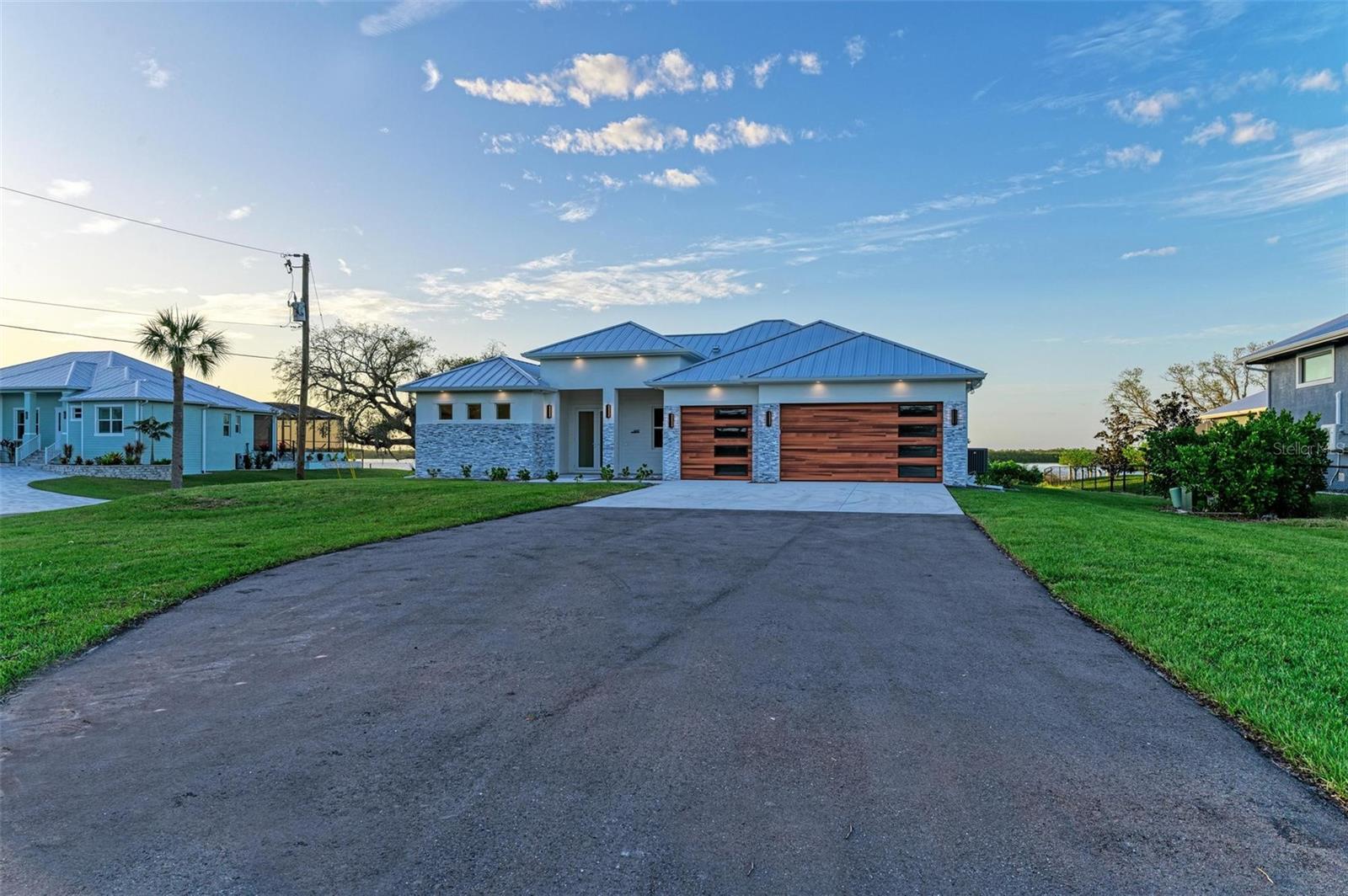CLEVELAND NORTH - Residential