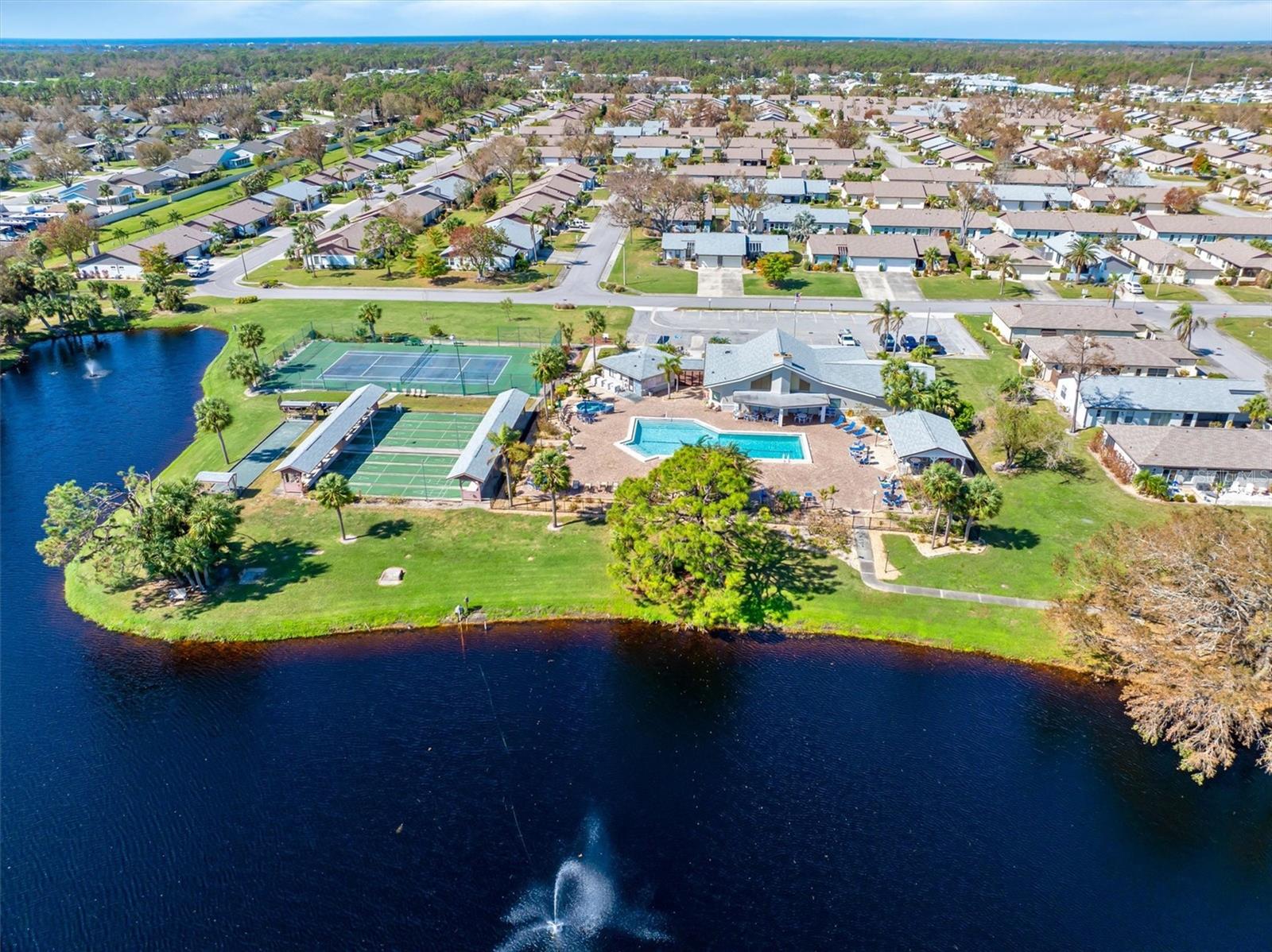 FOXWOOD - Residential