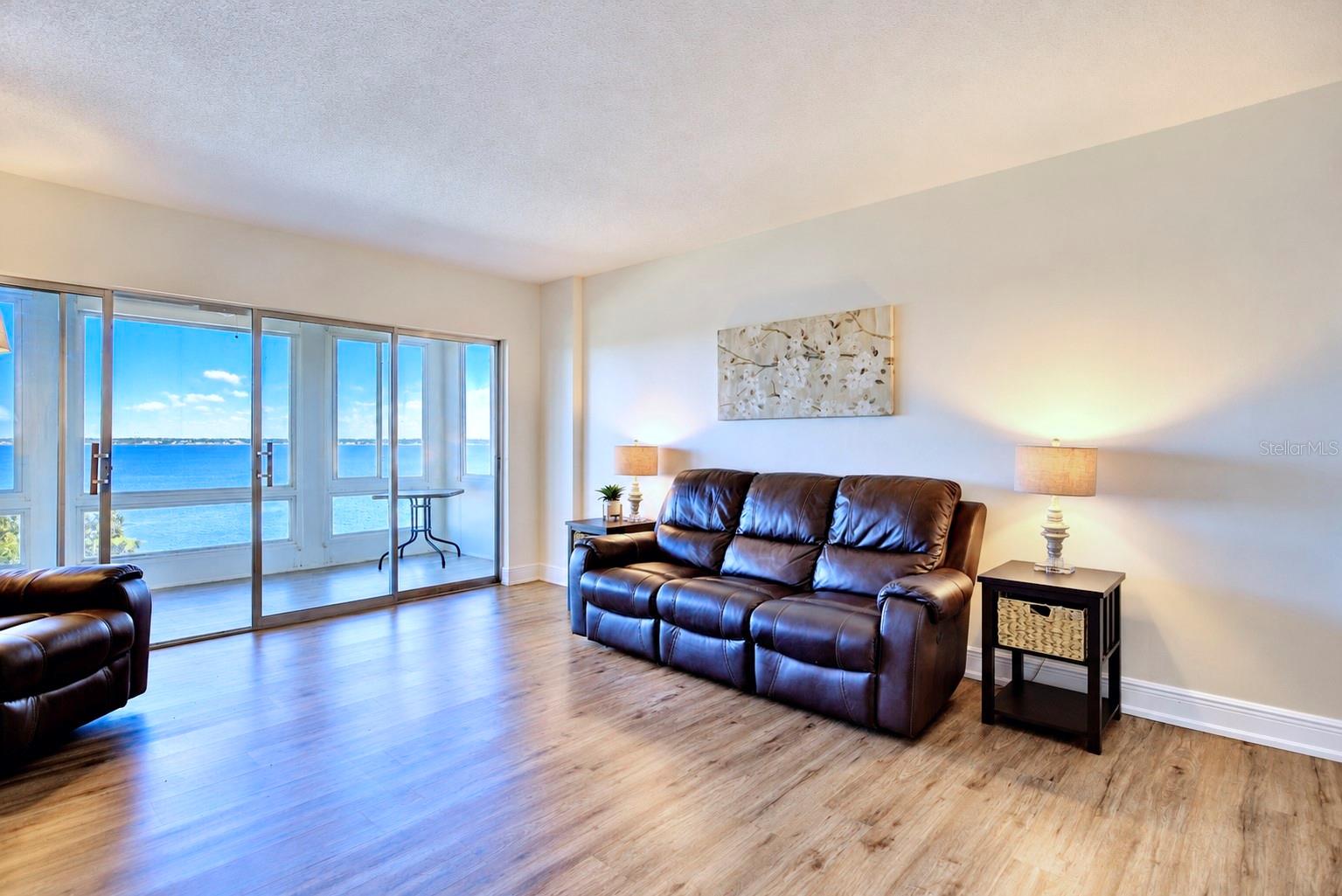 THE FOUNTAINHEAD CONDO - Residential
