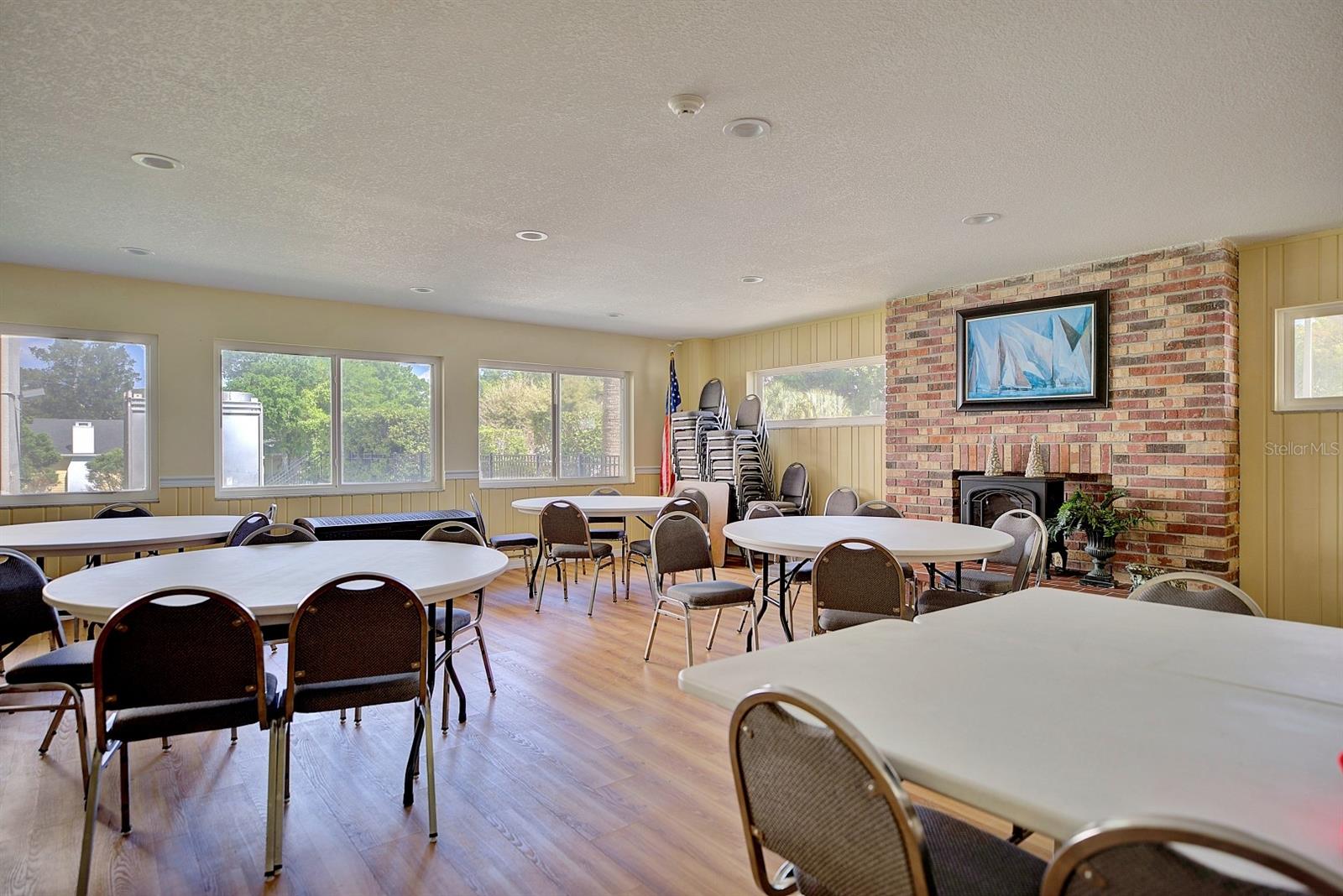 THE FOUNTAINHEAD CONDO - Residential