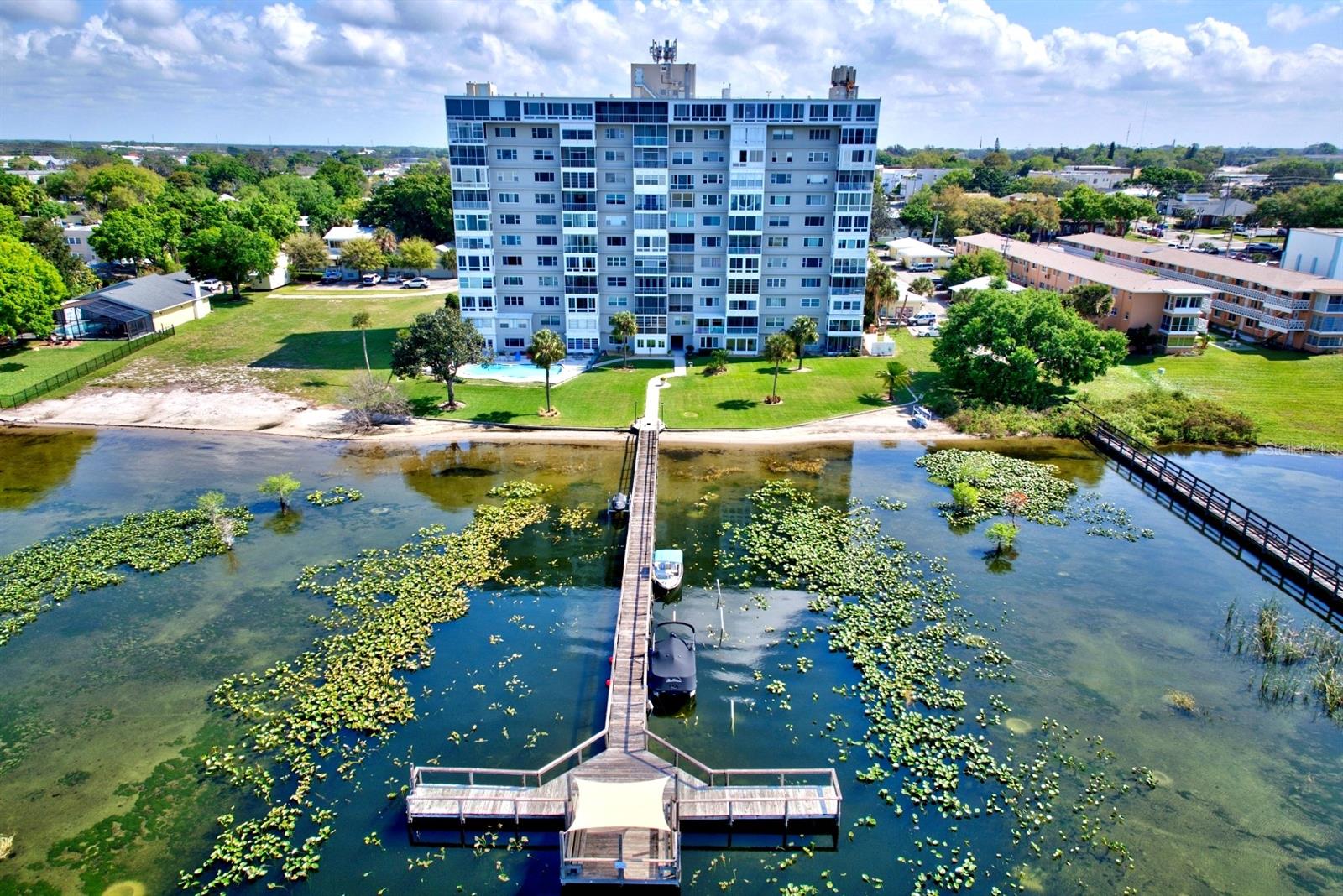 THE FOUNTAINHEAD CONDO - Residential
