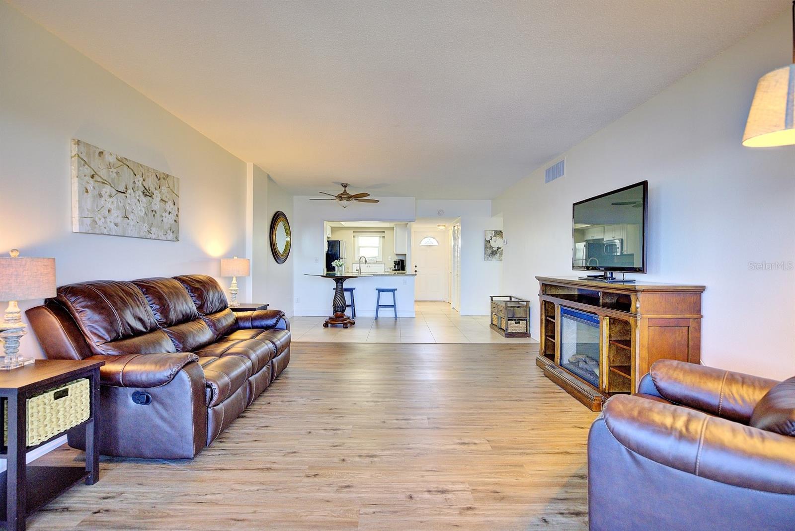 THE FOUNTAINHEAD CONDO - Residential