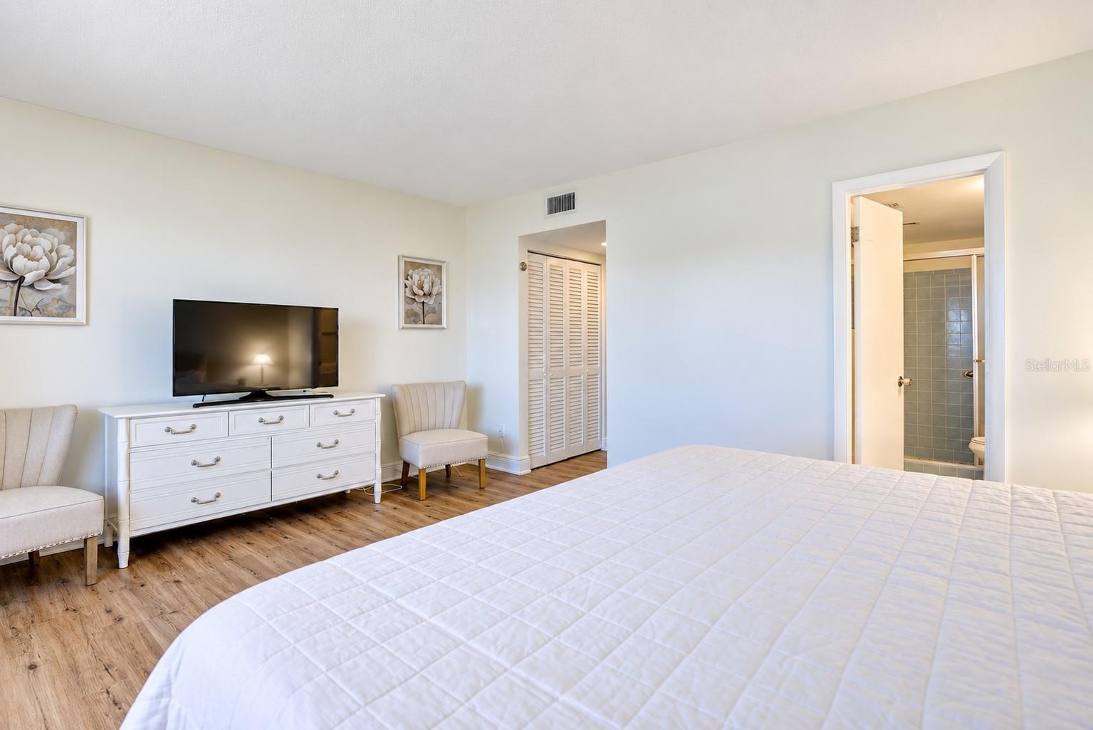 THE FOUNTAINHEAD CONDO - Residential