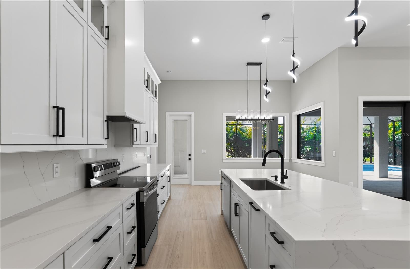 ROTONDA WEST WHITE MARSH - Residential