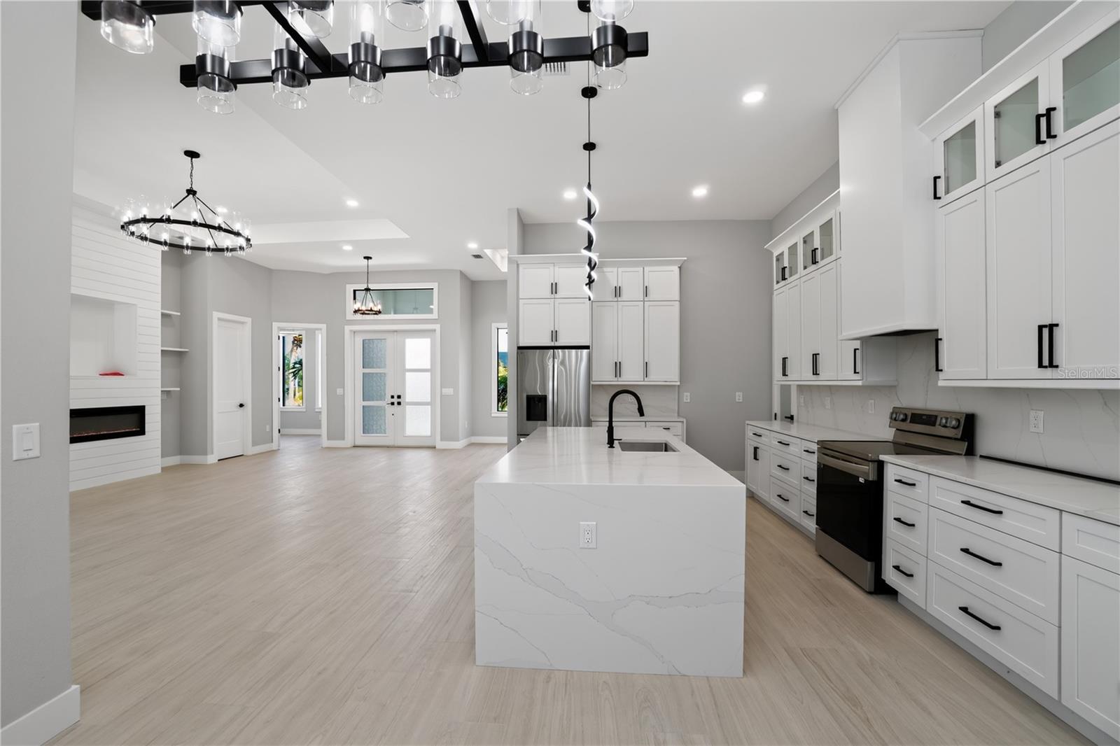 ROTONDA WEST WHITE MARSH - Residential