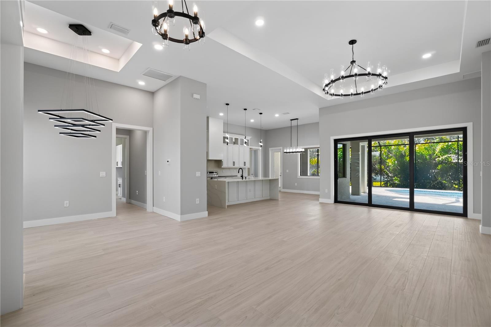 ROTONDA WEST WHITE MARSH - Residential