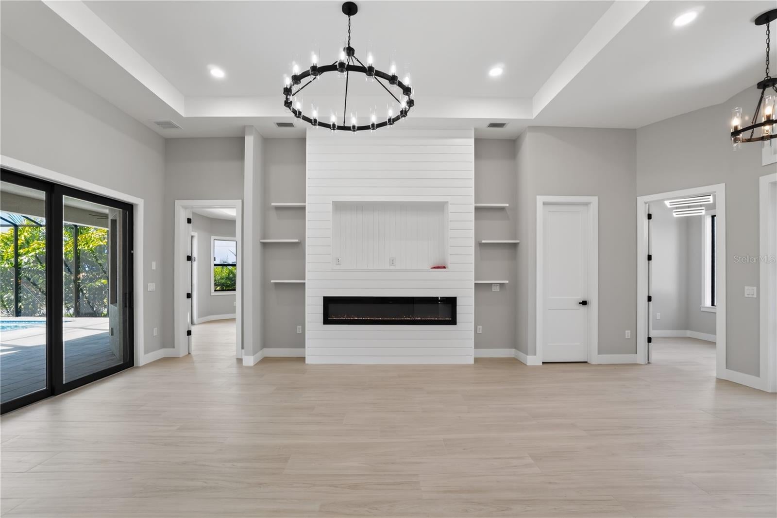 ROTONDA WEST WHITE MARSH - Residential