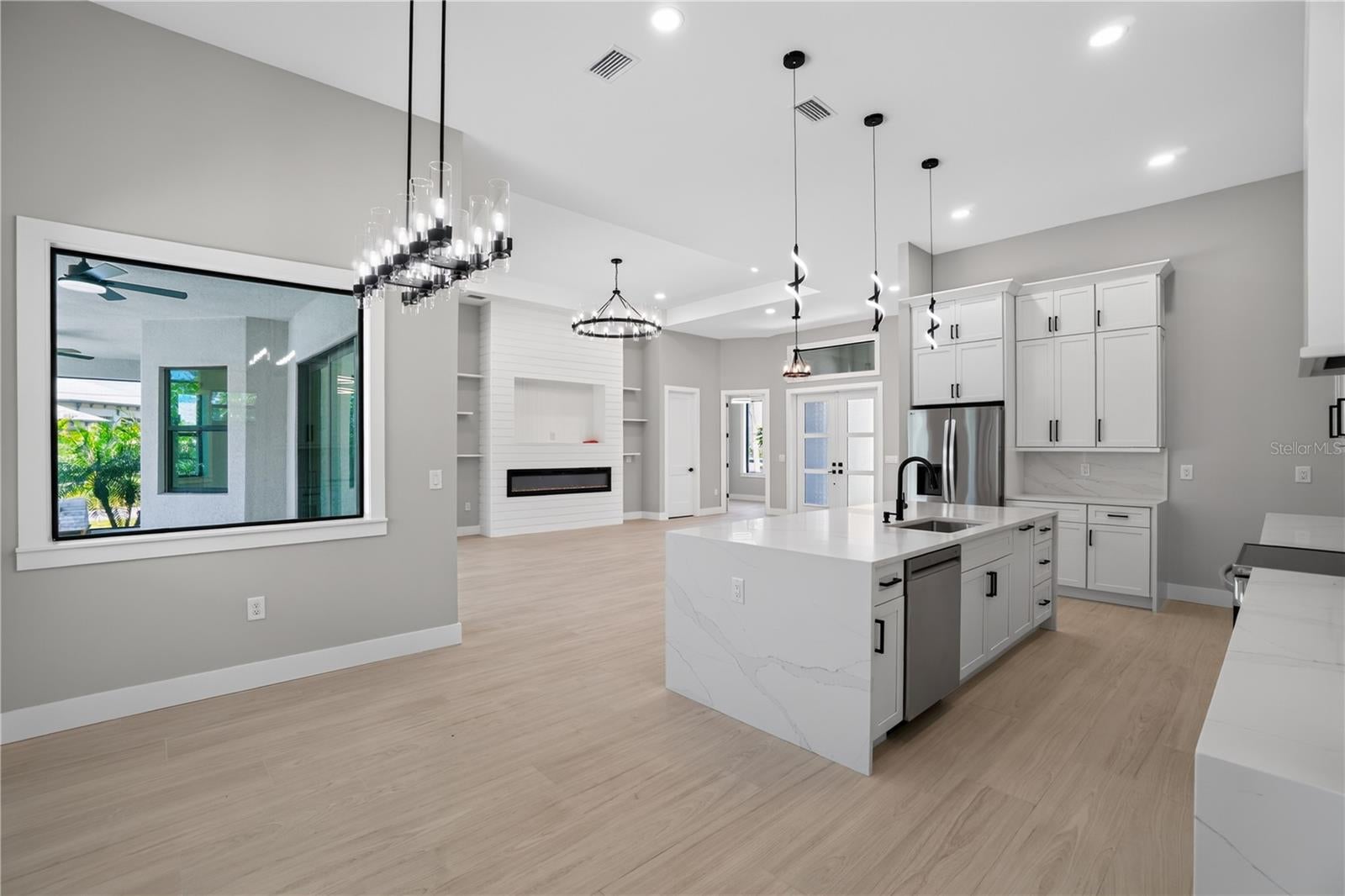 ROTONDA WEST WHITE MARSH - Residential
