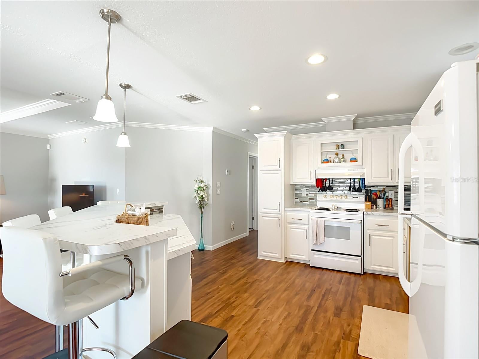 BOWDENS WATERFRONT LTS - Residential