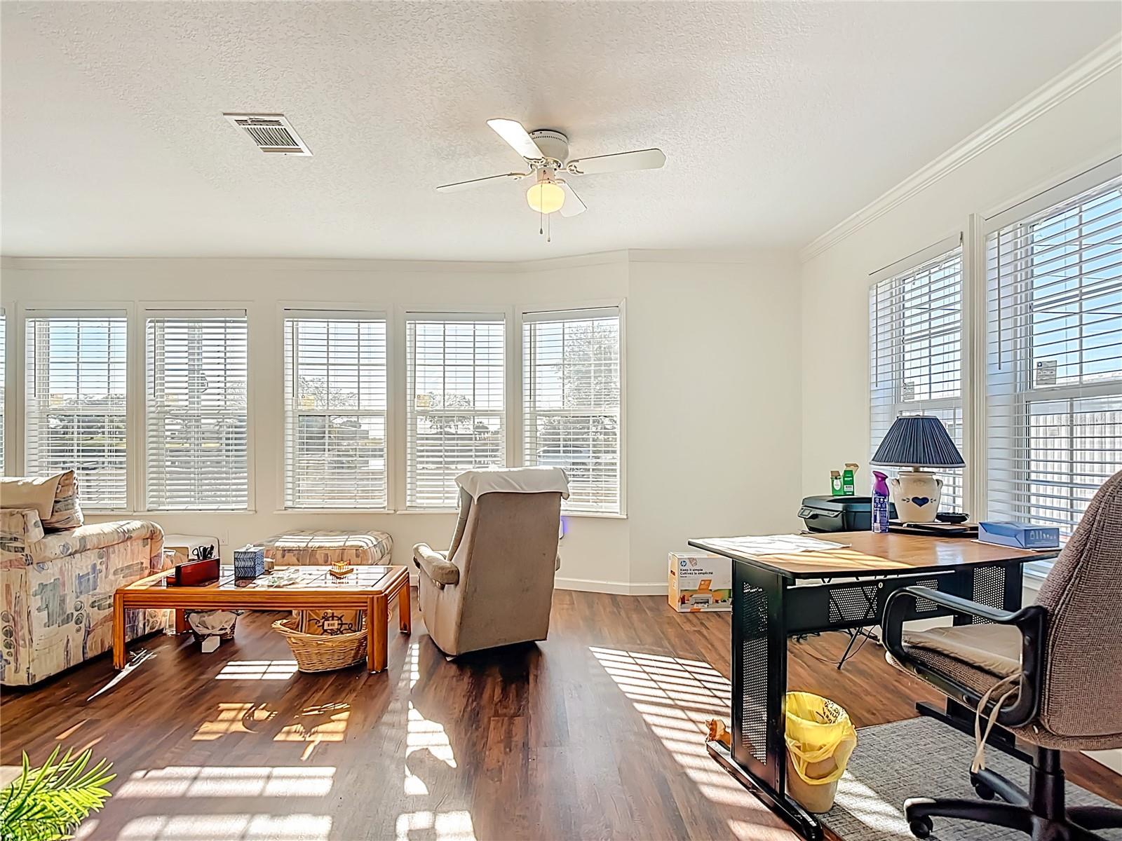 BOWDENS WATERFRONT LTS - Residential
