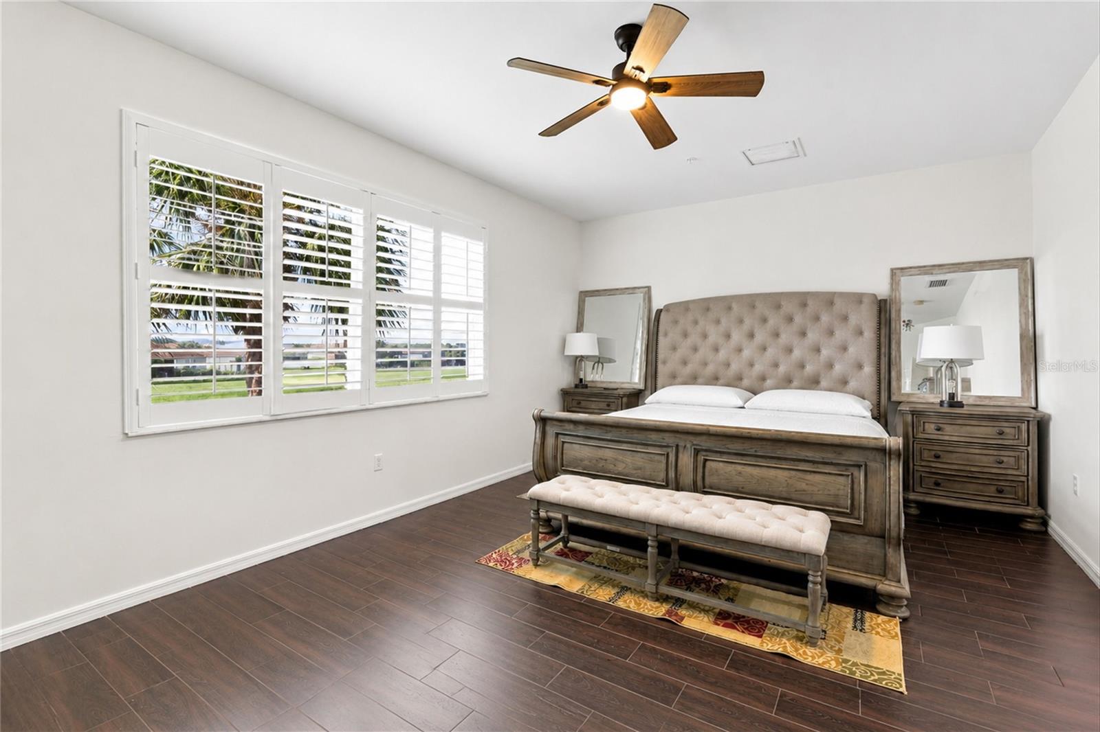ASHTON OAKS/RIVER HALL - Residential