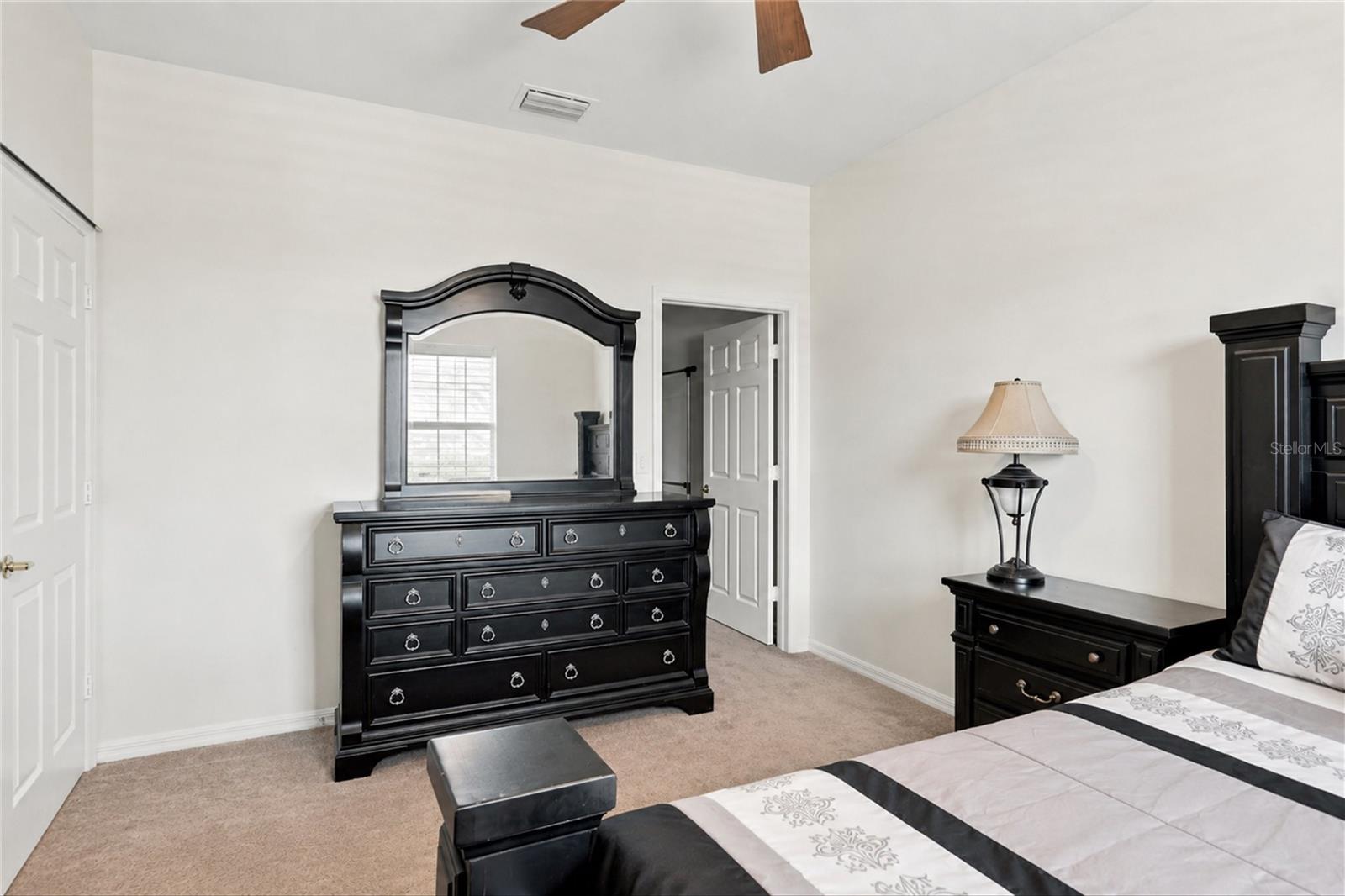 ASHTON OAKS/RIVER HALL - Residential