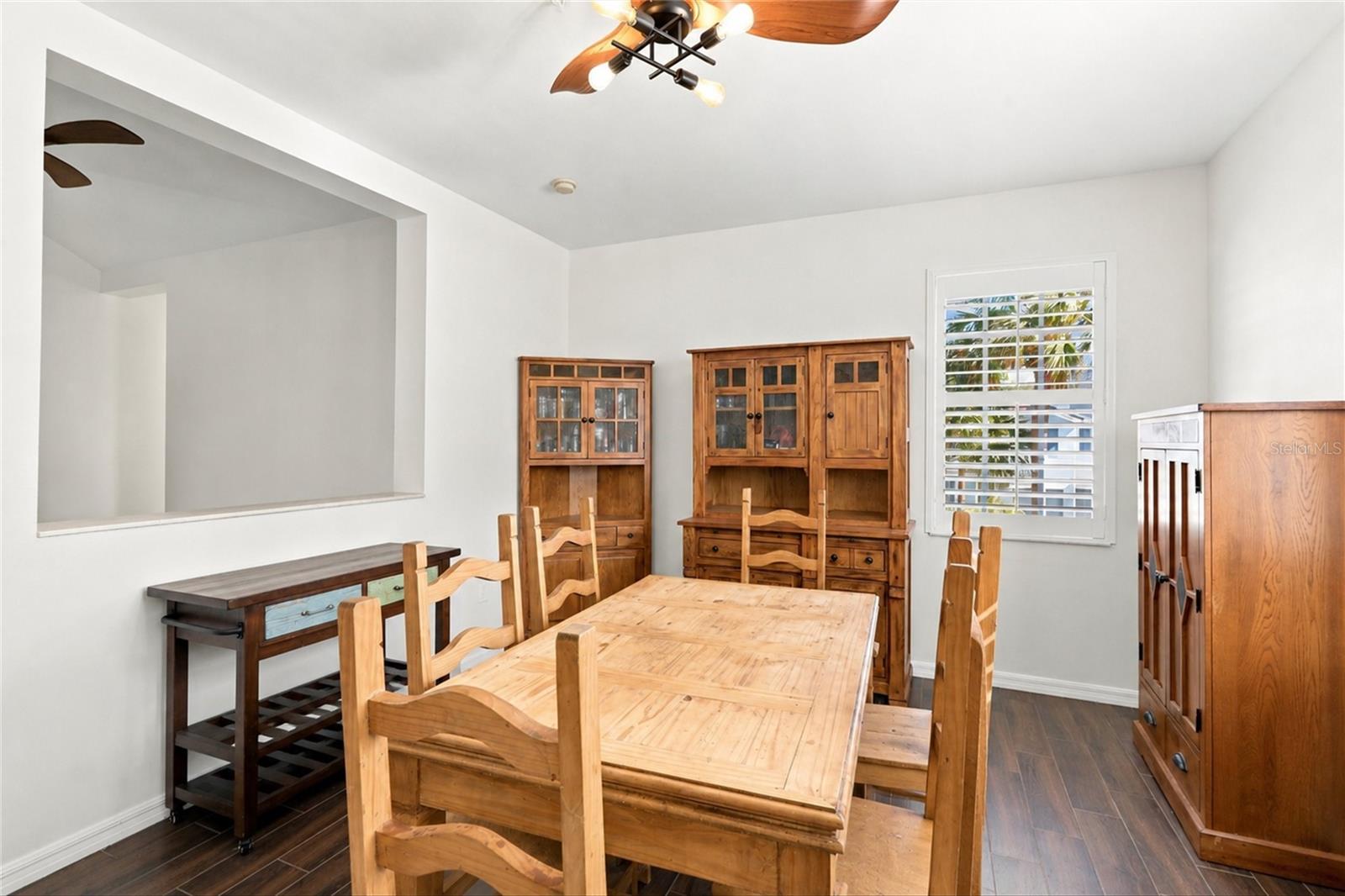 ASHTON OAKS/RIVER HALL - Residential