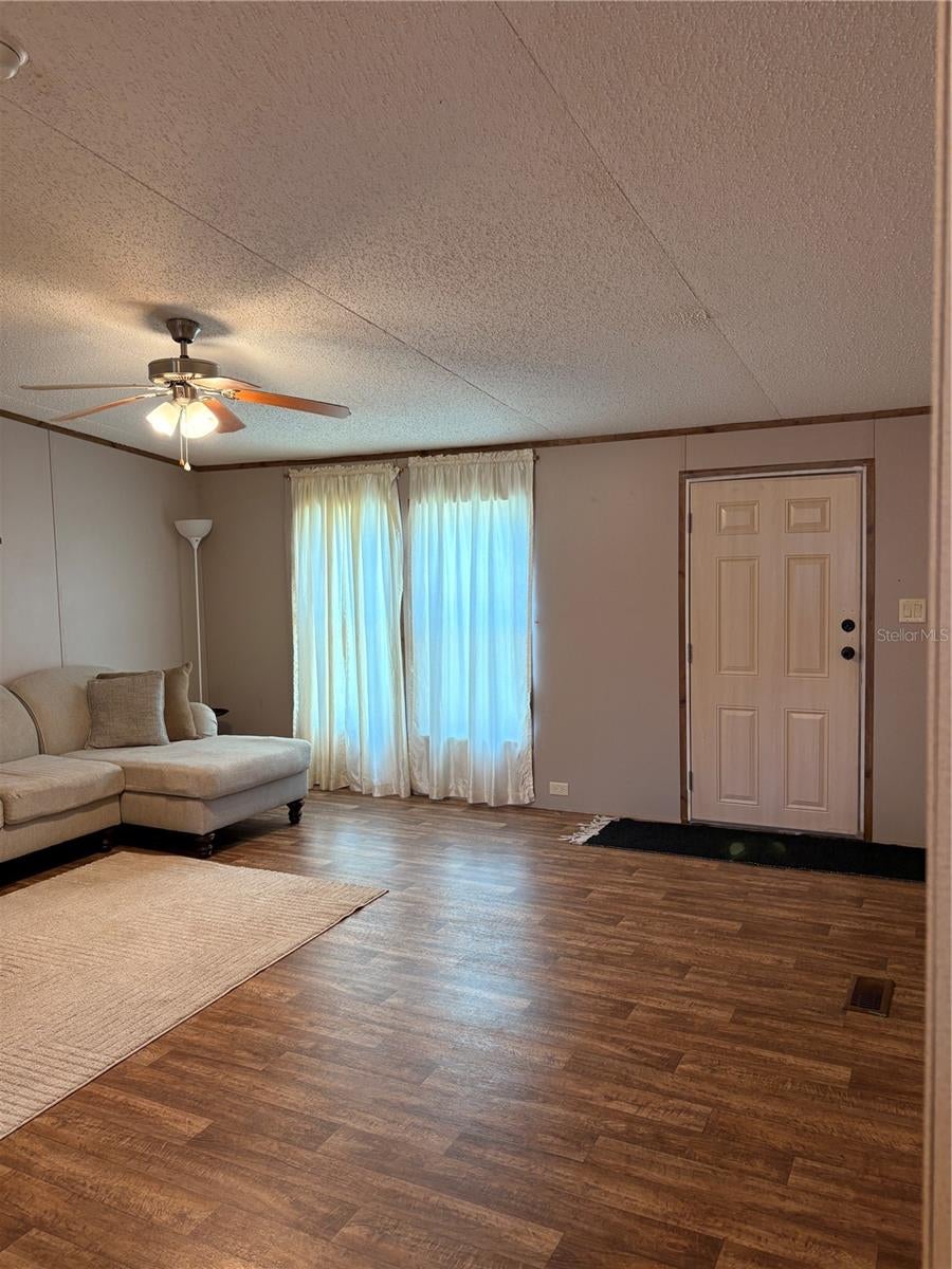 100 - ACREAGE HEADER - Residential