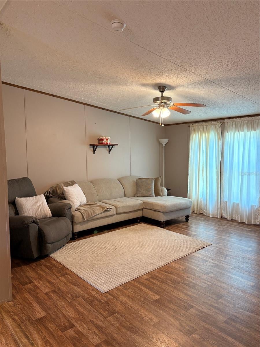 100 - ACREAGE HEADER - Residential
