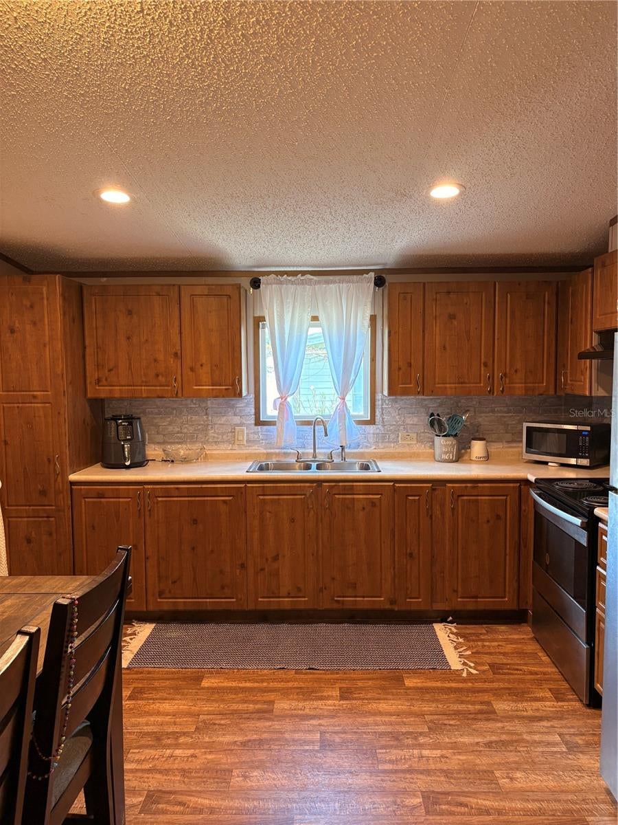 100 - ACREAGE HEADER - Residential