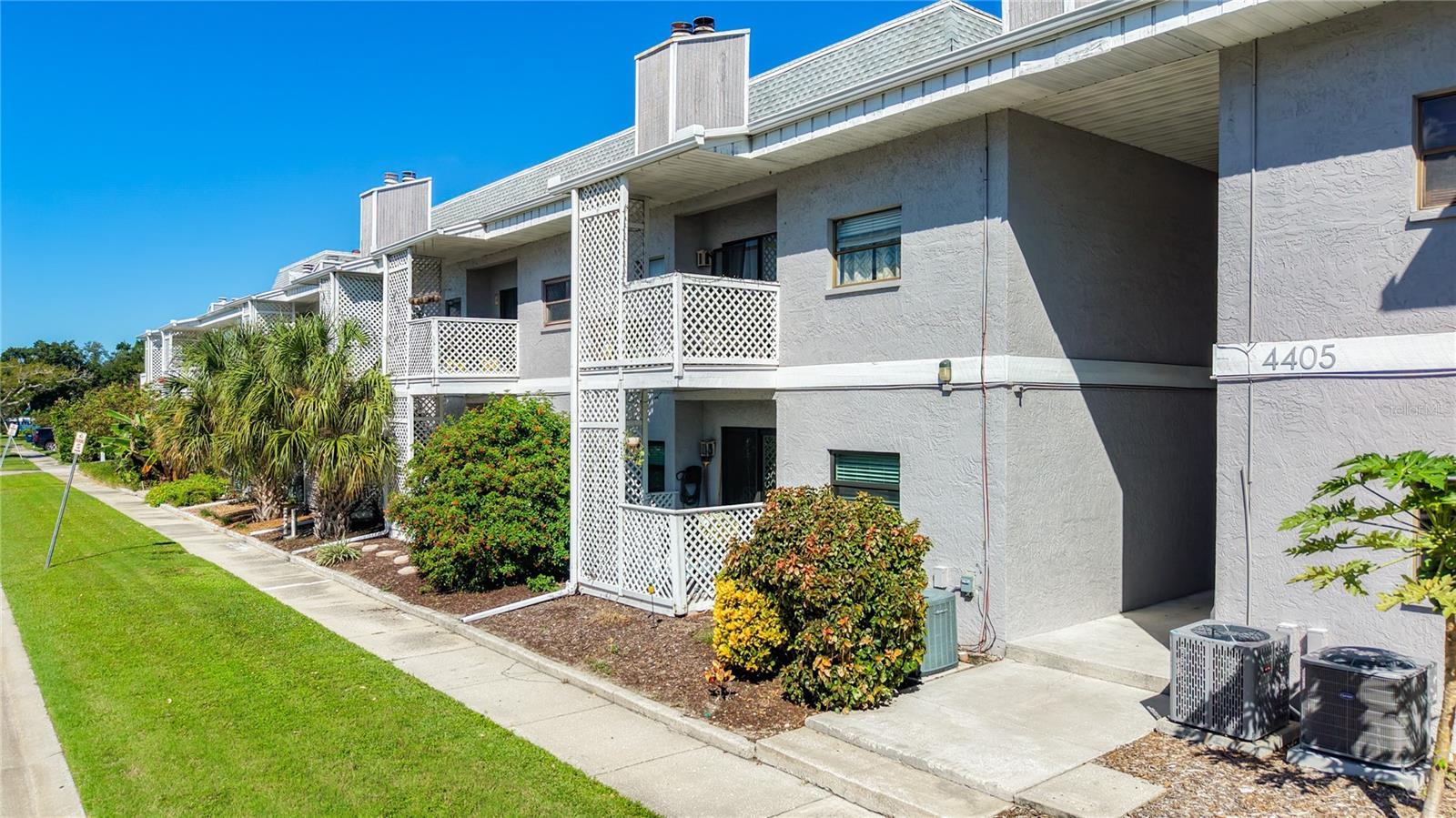TIFFANY SUITES CONDO - Residential