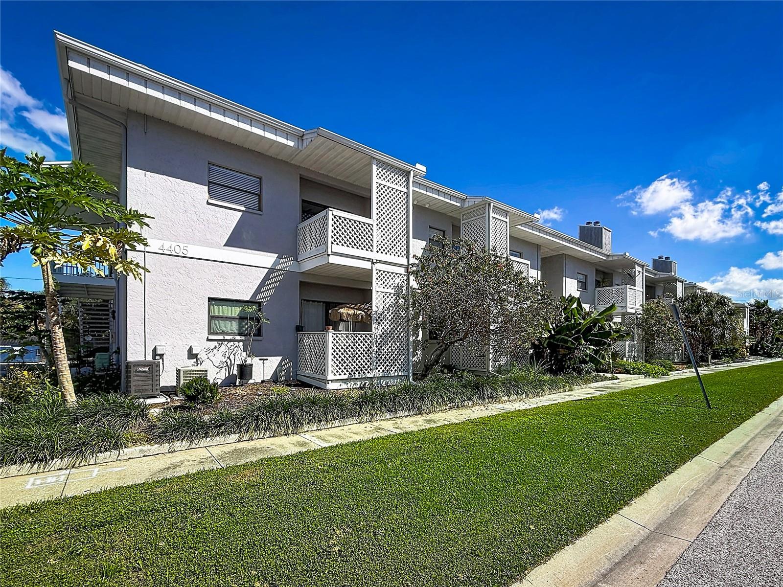 TIFFANY SUITES CONDO - Residential