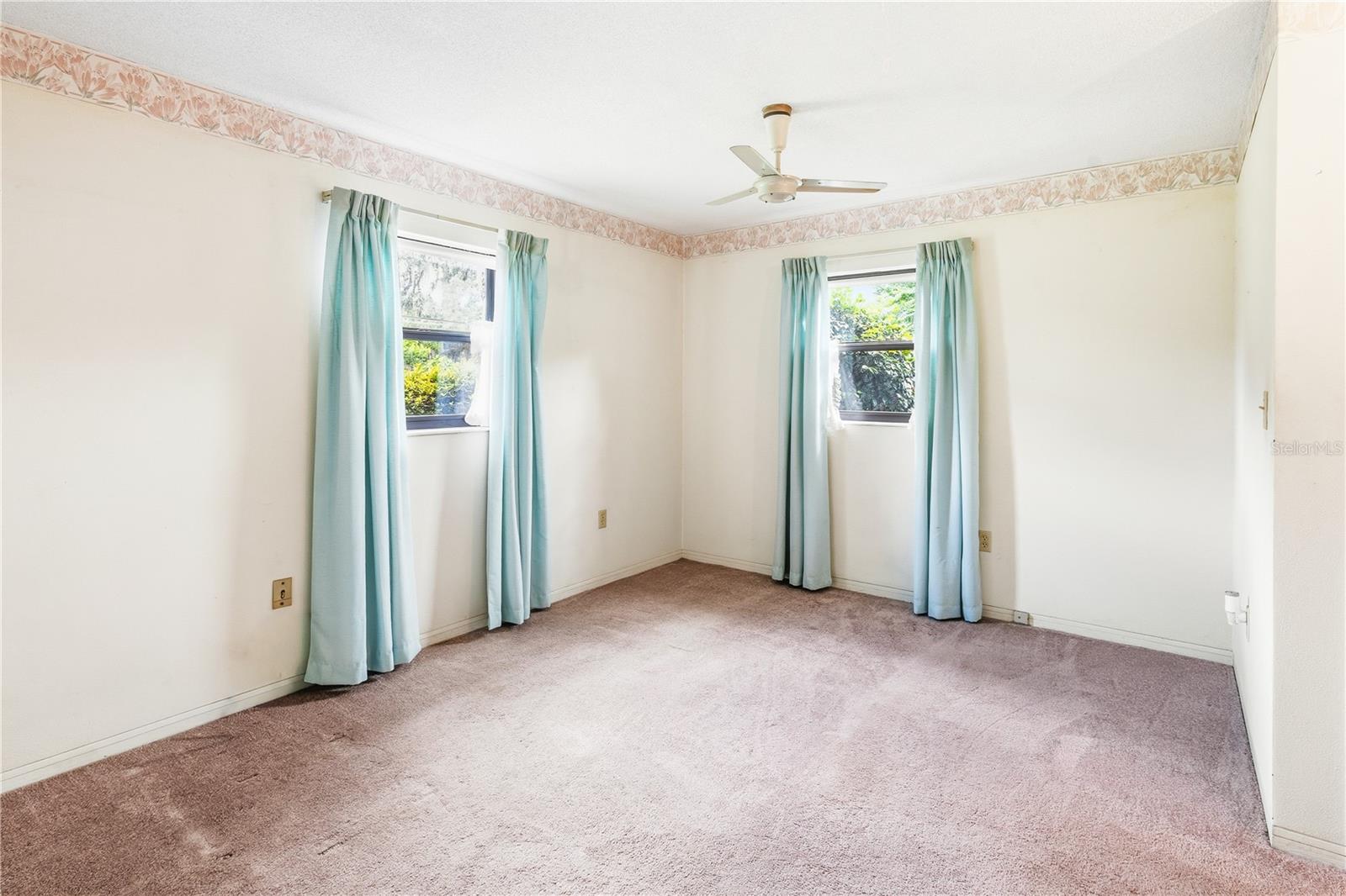 WILLISTON HIGHLANDS - Residential