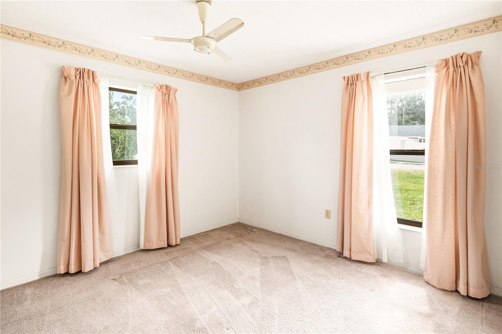 WILLISTON HIGHLANDS - Residential