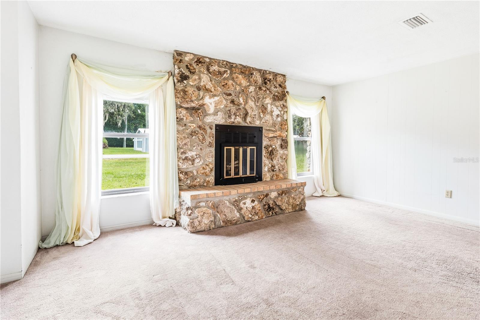 WILLISTON HIGHLANDS - Residential